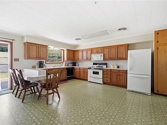 5th image of 29691 Amvets Rd