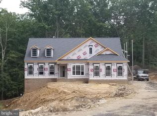 1942 Foxwood Ln, Lusby, MD 20657