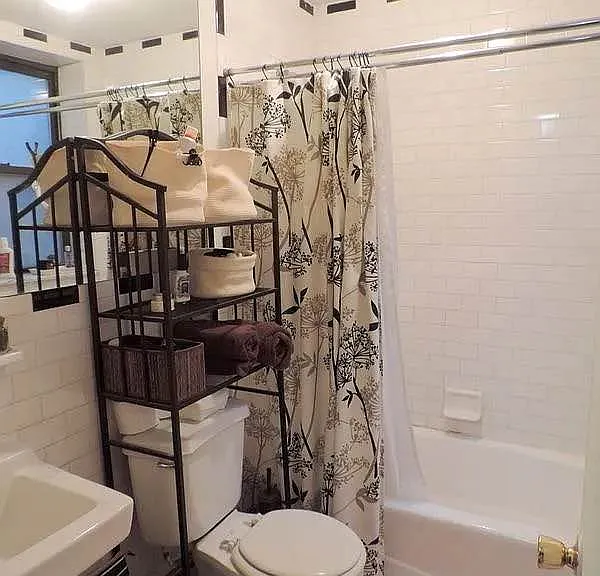 122 Allen St #8 — Photo 8