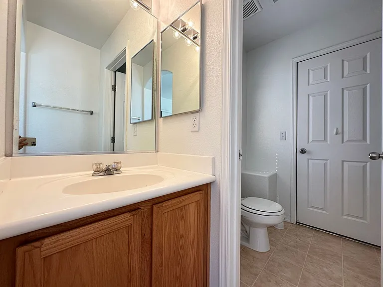 10452 Mihela Ave — Photo 13
