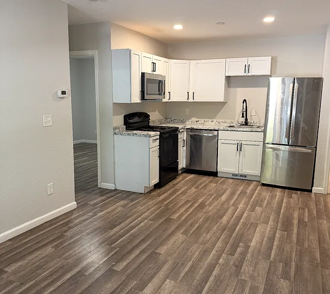 542 Sweetwater Rd #2 — Photo 9