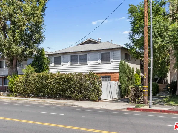 6254 Whitsett Valley, Van Nuys, CA 91406