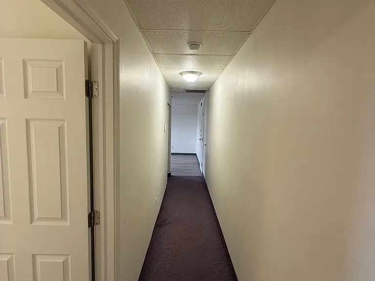 236 W 6th Ave — Photo 3