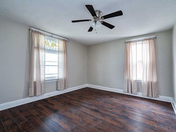 5th image of 3633 Woodbine Ave