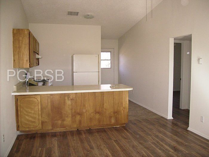 2nd image of 30 Wolverine St