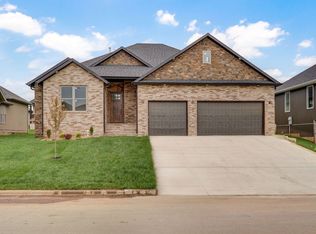 2971 W Teton Drive, Springfield, MO 65810