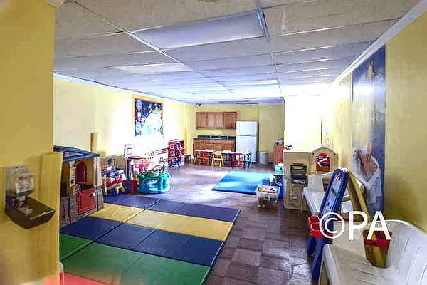 Sold by Benjamin Realty Since 1980 | media 23