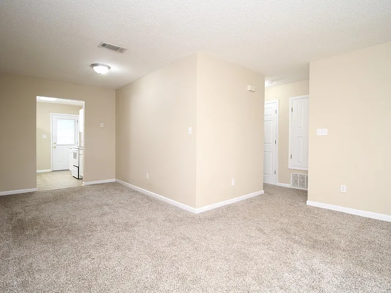 6845 Roundup Ln — Photo 3