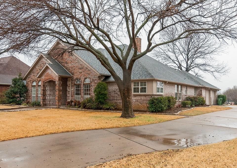 1st image of 6308 Meadow Lakes Dr