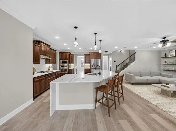 1008 Vista Bell Dr, Cave Springs, AR 72718