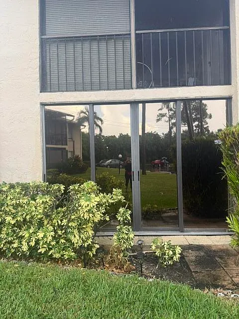 2 bed, 2.0 bath, 922 sqft, $1,800 — Photo 1