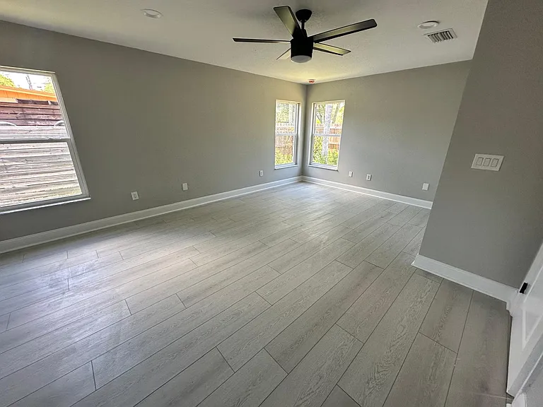 604 Lexington St — Photo 19