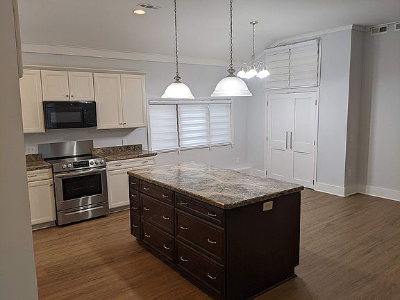 4th image of 4116 N Fulton Ave