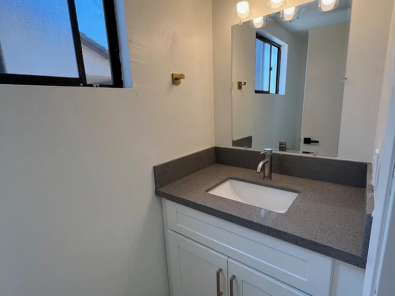 13850 Dahlgren Dr — Photo 18