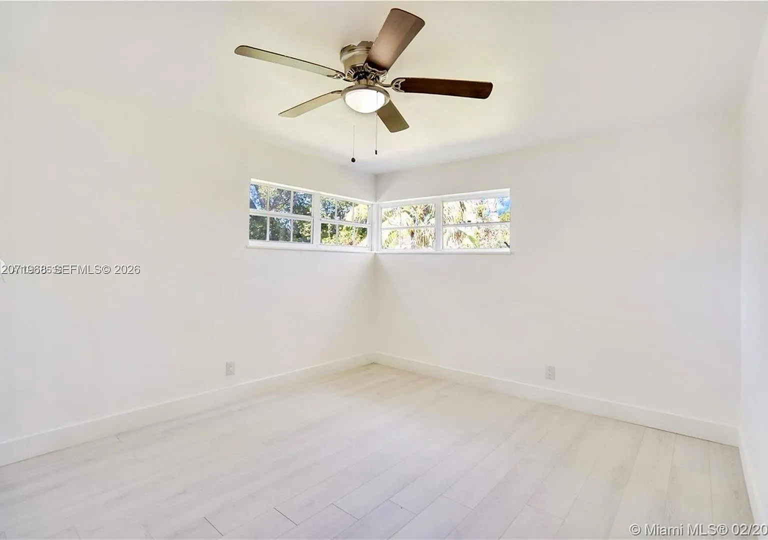 Arch Creeks Estates — Photo 3