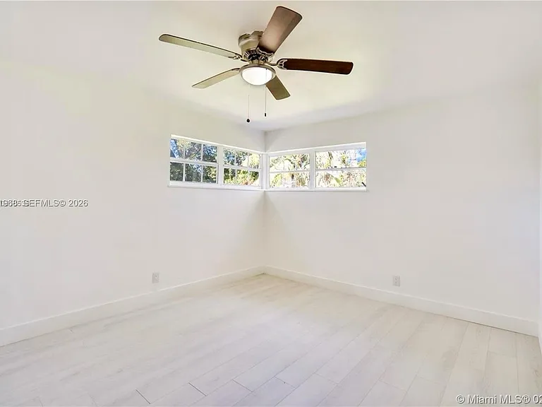1301 NE 147th St #1301 — Photo 3
