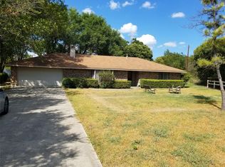 1606 E Springcrest Cir, Lancaster, TX 75134