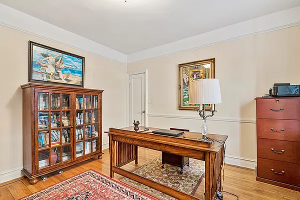 Sold by Lovett Realty, Inc. | media 8