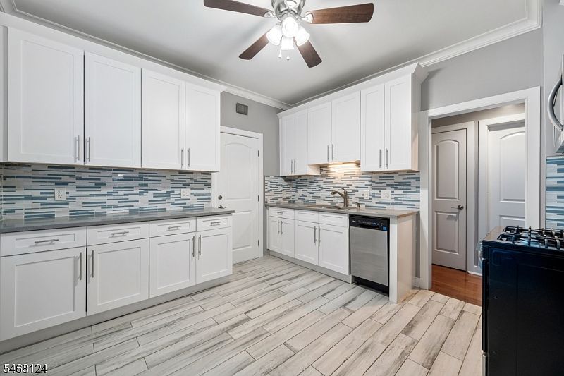 1st image of 35 Dawson Ave