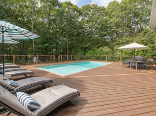 26 N Quarter Rd, Westhampton, NY 11977