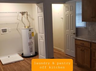 3 Midland Dr, Mount Holly Springs, PA 17065