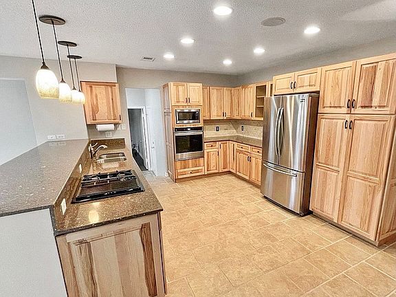 4th image of 4300 Yarmouth Pl