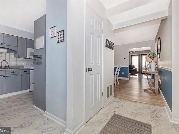 5th image of 29 Boileau Ct