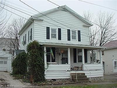 1st image of 105 N Jefferson St