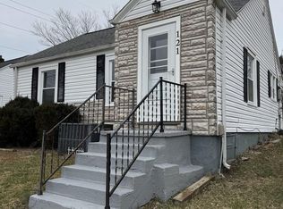 121 Clearview Dr, Martinsville, VA 24112