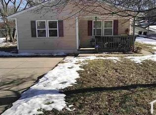 5305 N 46th St, Omaha, NE 68104
