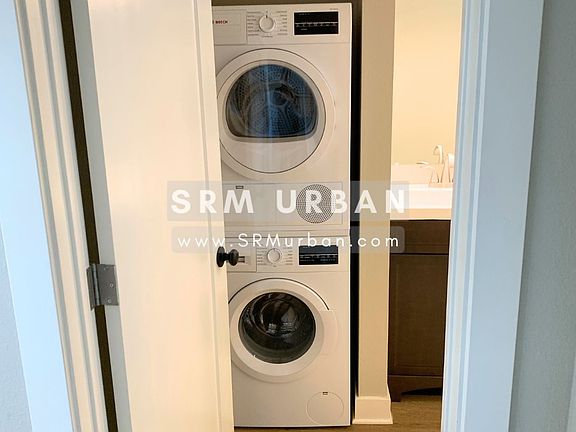 5th image of 4163 36th St APT 8