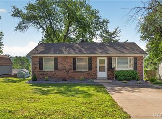 21 Fernridge Ave, Valley Park, MO 63088