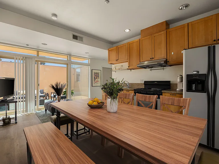 2405 Magnolia Ave — Photo 9