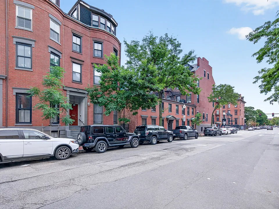 520 Shawmut Ave #1