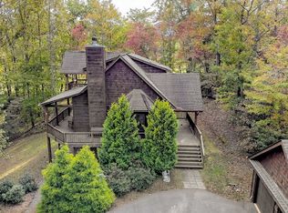 6955 Fly Rod Ln, Hiawassee, GA 30546