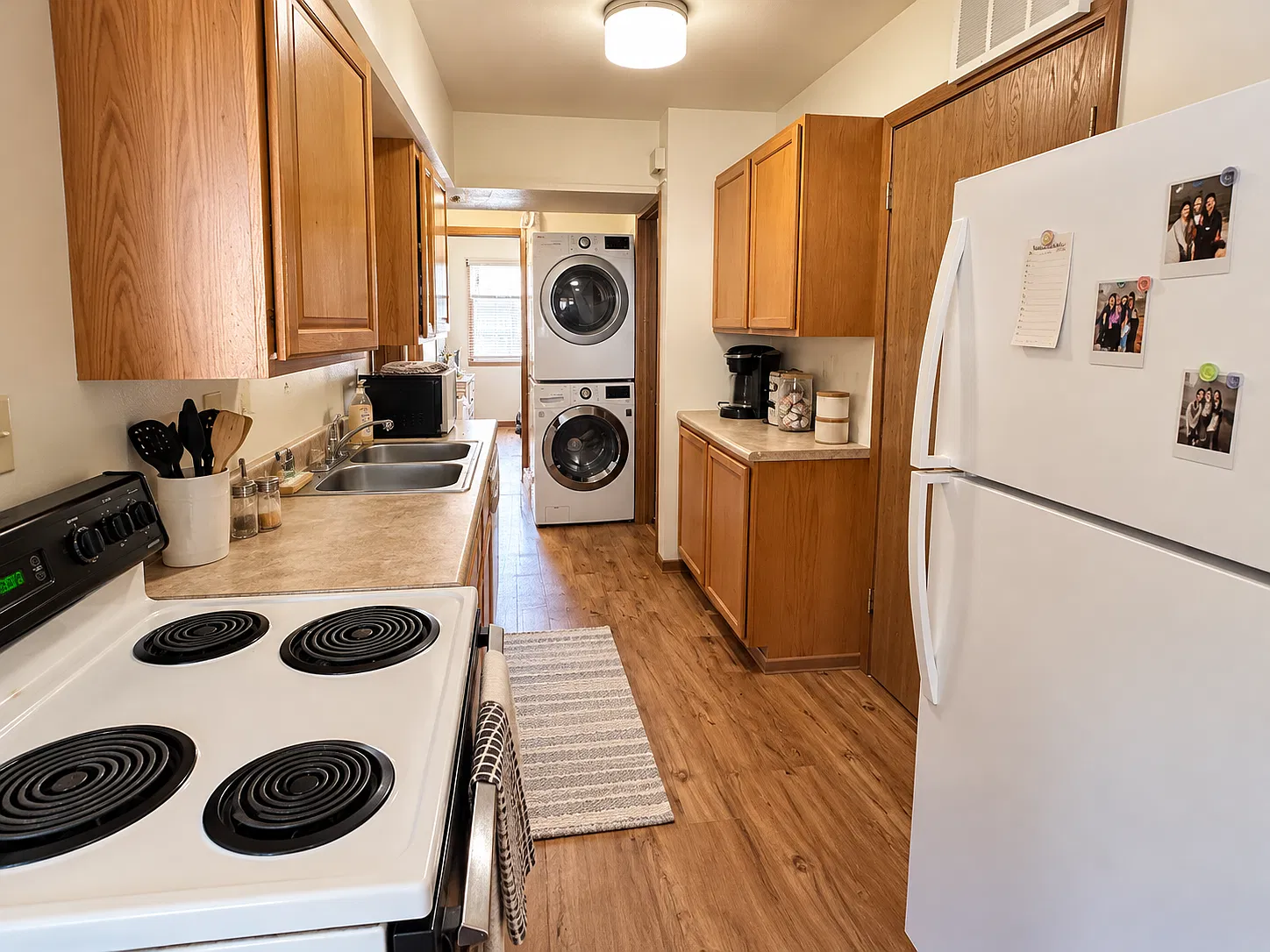 3 bed, 680 sqft, $1,200 — Photo 3
