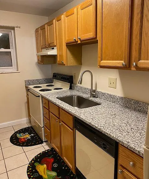 2270 Madison Rd #2B — Photo 5