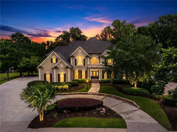 8320 Saint Marlo Fairway Dr, Duluth, GA 30097
