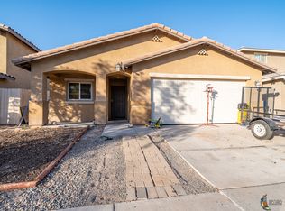 617 Kitty Hawk Dr, Imperial, CA 92251