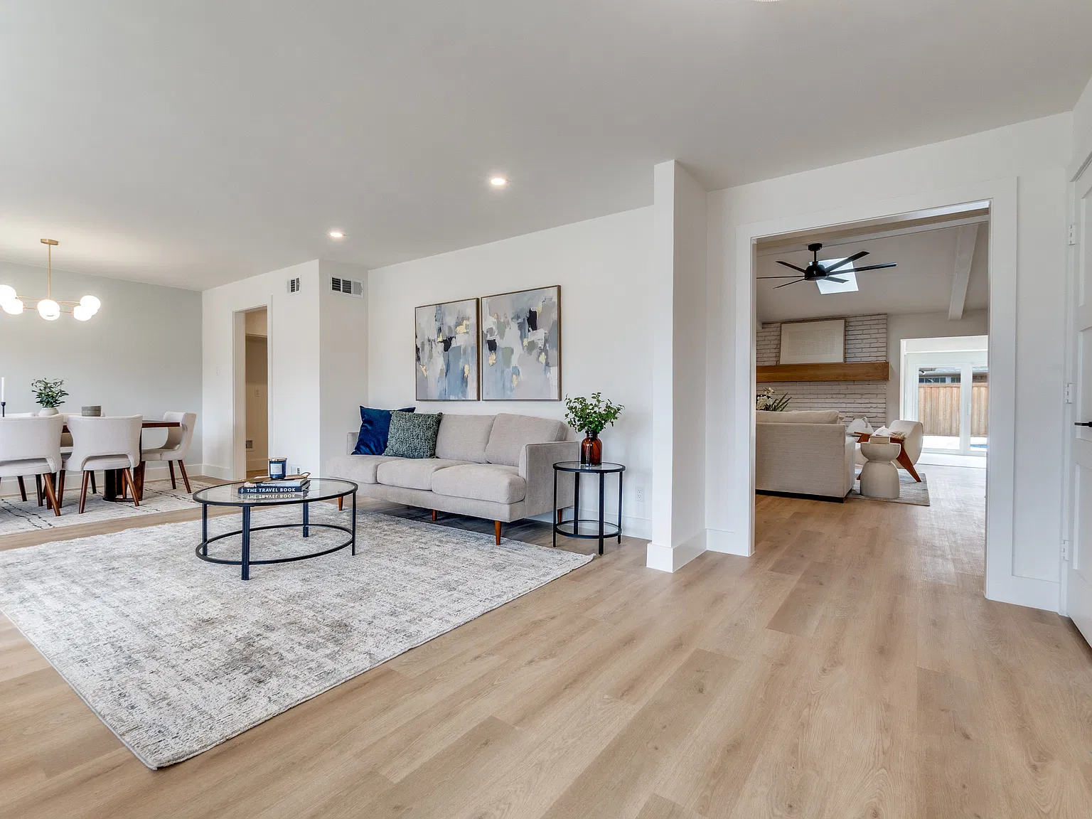 3 bed, 2903 sqft, $6,000 — Photo 3