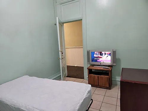 444 G St #8 Photo 1