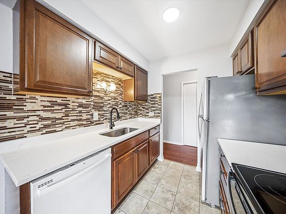 5th image of 3910 W 115th Pl #3NE