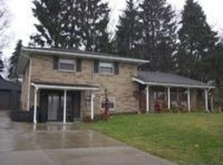 151 Parkway Dr, Wellsburg, WV 26070