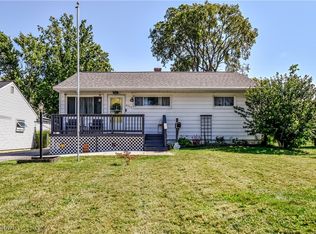 4727 Belle Meadow Rd, Mentor, OH 44060