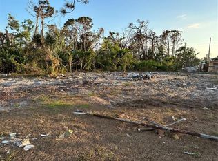 3230 Smith St #13, Englewood, FL 34224