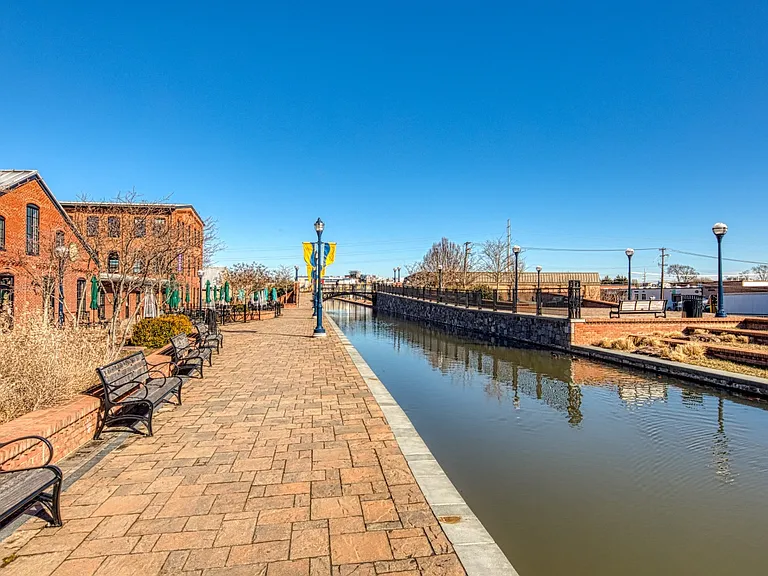 North Market South Carroll — Photo 8