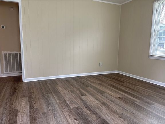3rd image of 1810 Larkin St