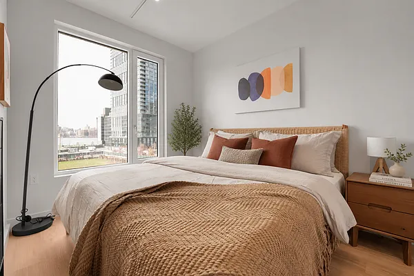 Bedroom, photo 1