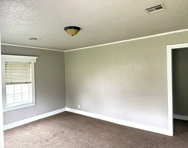 2209 Lampton St — Photo 2