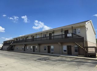 1420 6th Street, Charleston, IL 61920